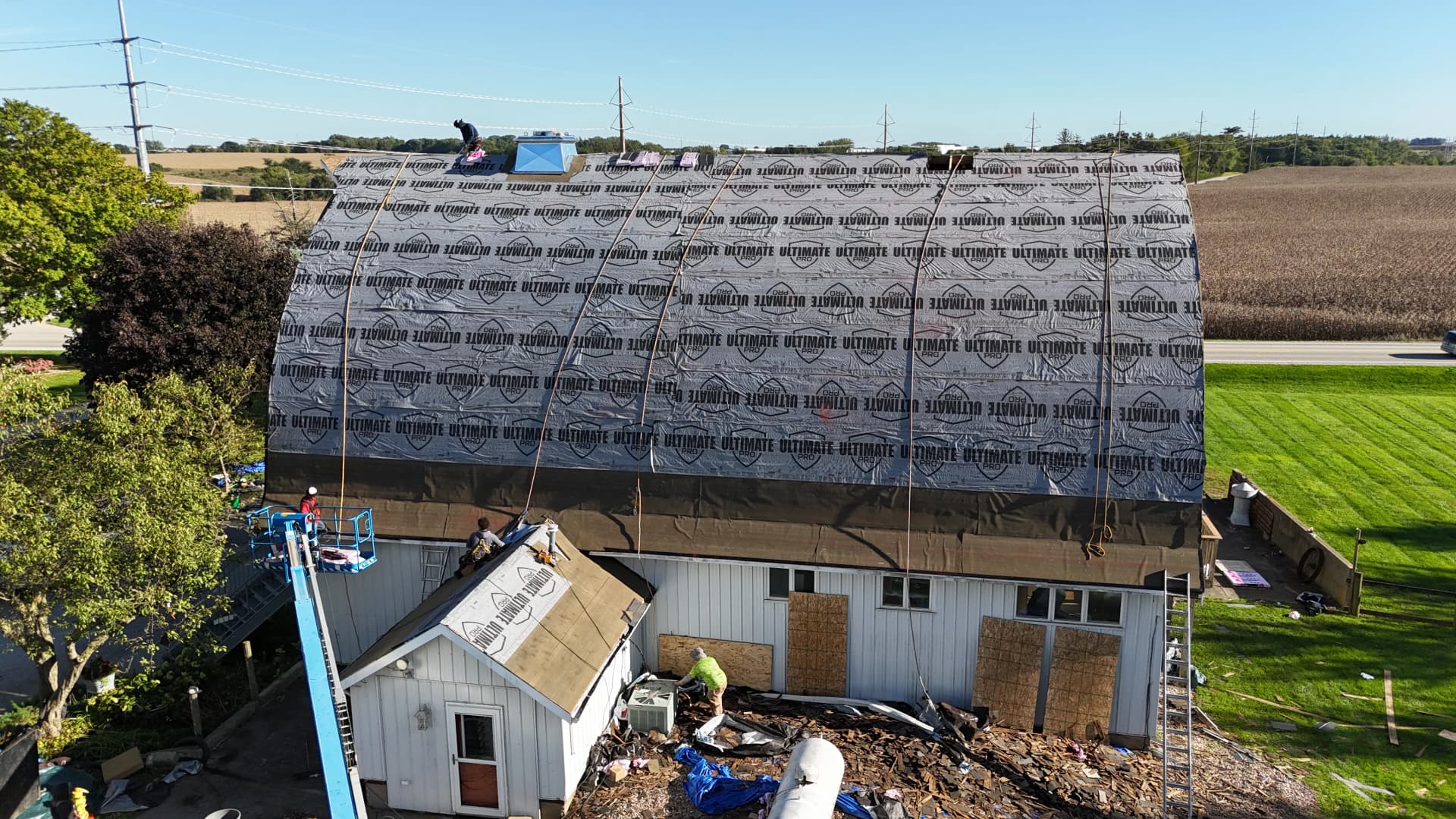 Gallery photos for Full Barn and Home Roof Installation at Barn Happy: Image #5