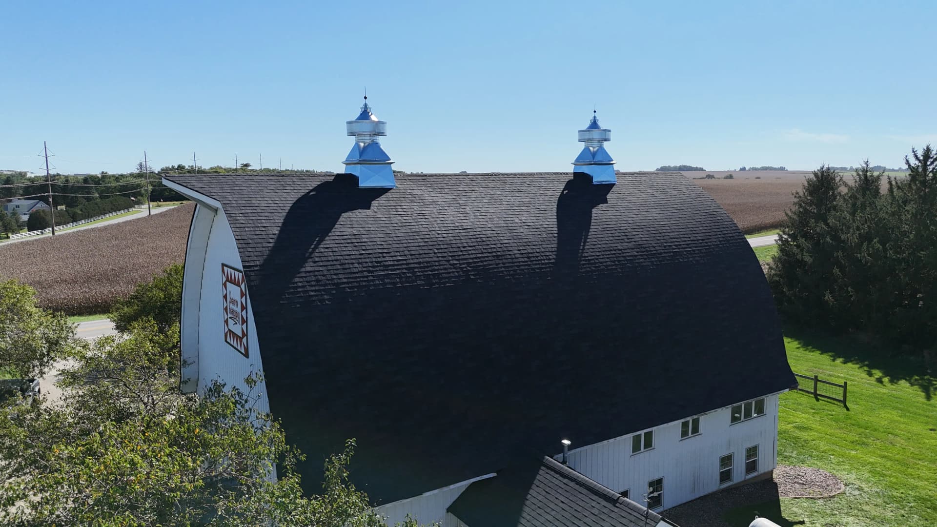 Gallery photos for Full Barn and Home Roof Installation at Barn Happy: Image #1