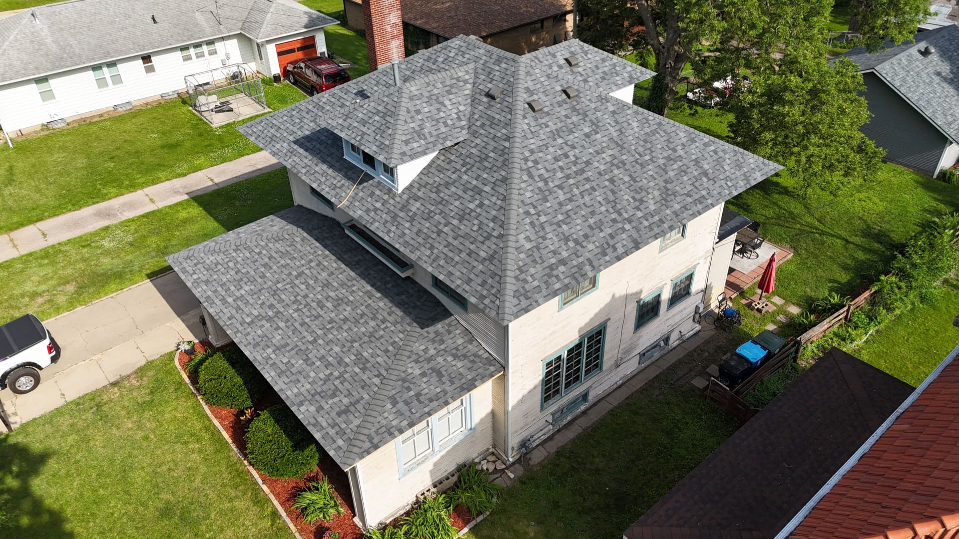 Gallery photos for Historic Home Gets New Owens Corning Duration Roof in Waterloo: Image #2